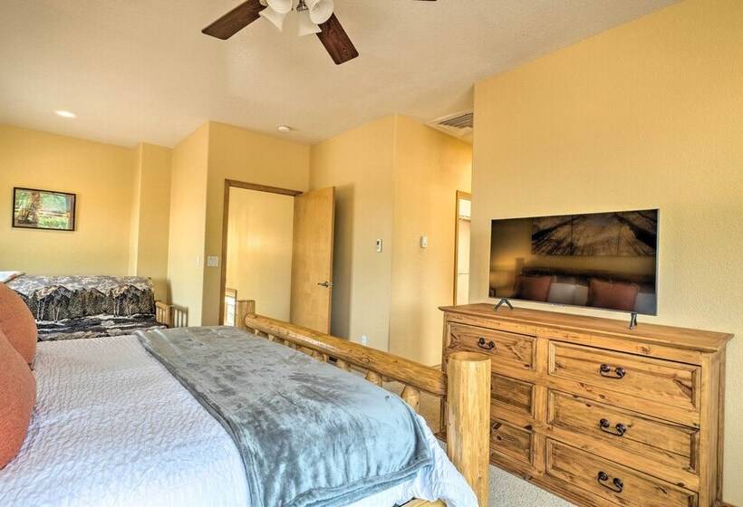 Spacious Family Home < 12 Mi To Usaf Academy!