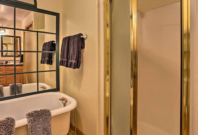 Spacious Home W/ Hot Tub, 3 Mi To Deer Mtn