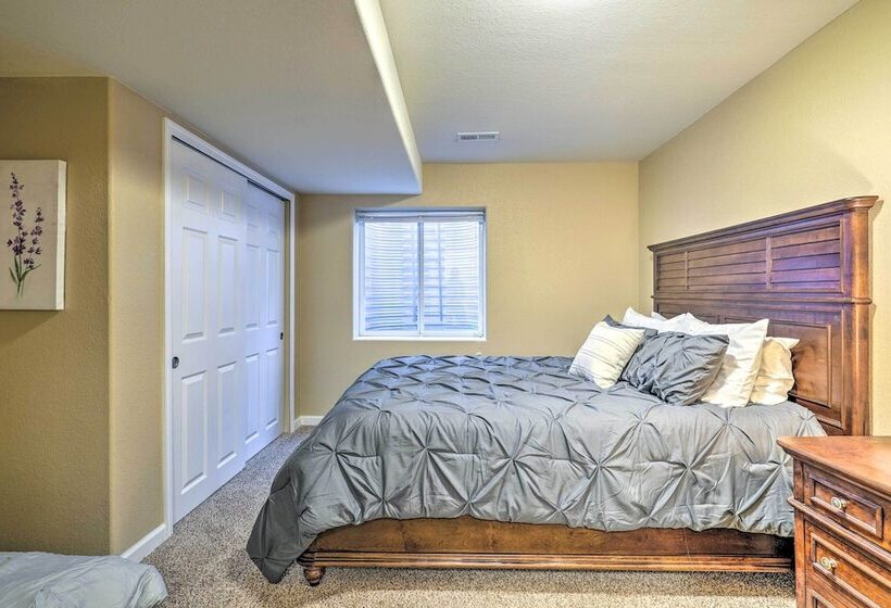 Spacious Springs Home + Patio ~ 10 Mi To Dtwn