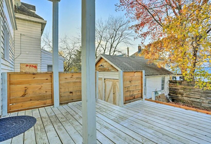 Stylish Newark Home W/ Deck < 14 Mi To Nyc!