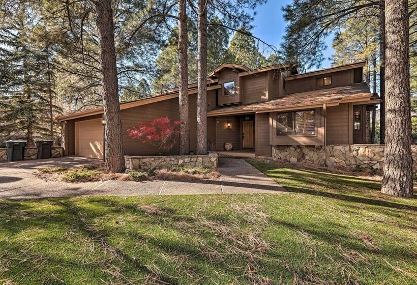 Upscale Flagstaff Country Club Home W/ Mtn Views!