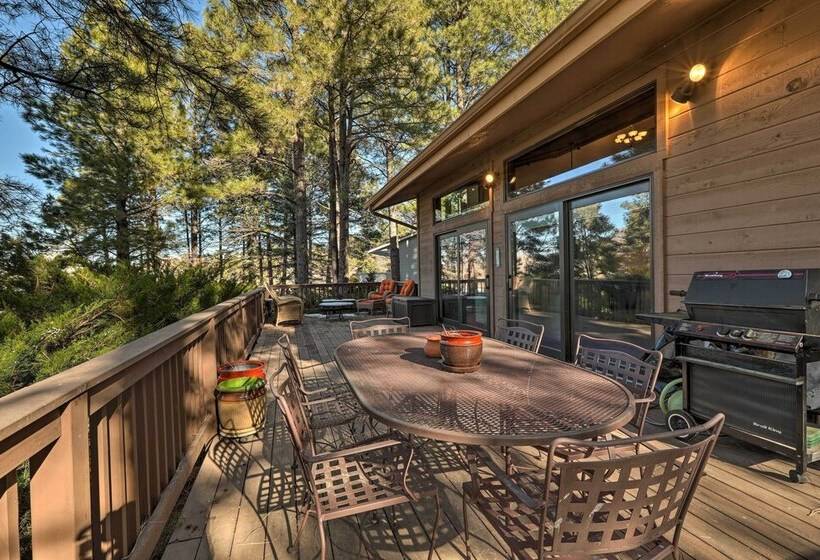 Upscale Flagstaff Country Club Home W/ Mtn Views!