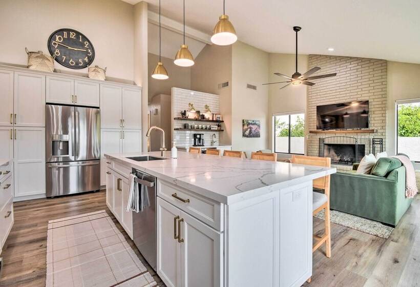 Arizona Family Retreat W/ Pool & Hot Tub!