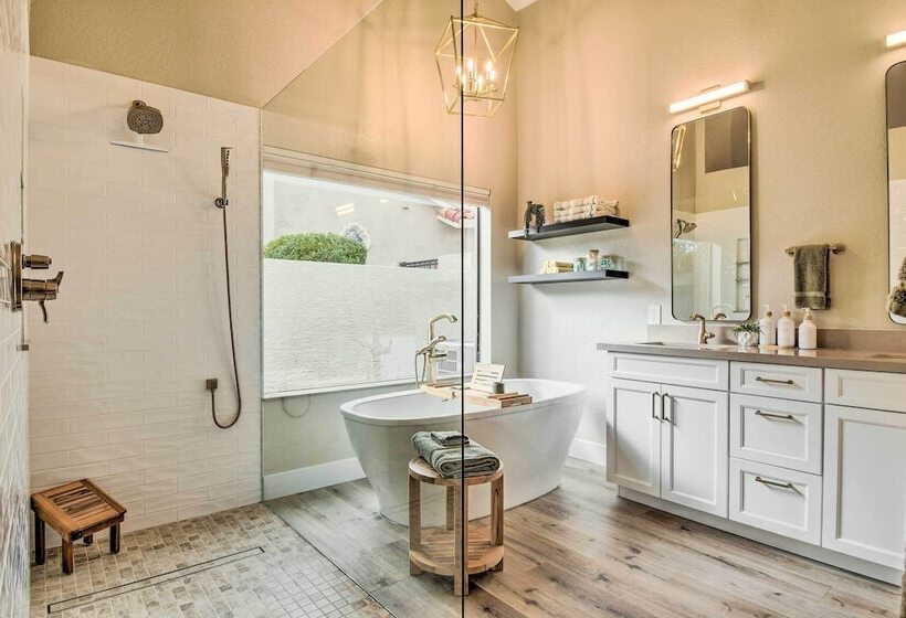 Arizona Family Retreat W/ Pool & Hot Tub!