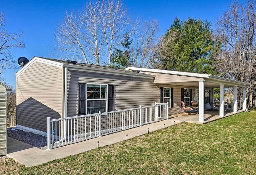 Boating Mecca: Near Dale Hollow Lake & Golf!