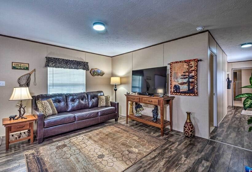 Boating Mecca: Near Dale Hollow Lake & Golf!