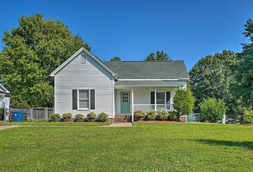 Bright Durham Home W/ Fully Furnished Deck!