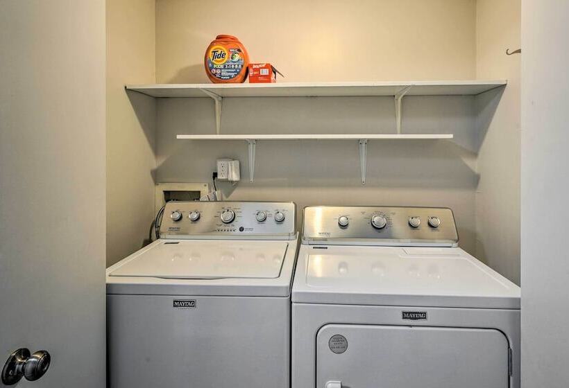 Bright Durham Home W/ Fully Furnished Deck!