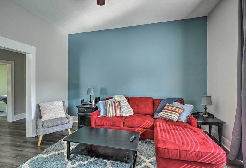 Bright Durham Home W/ Fully Furnished Deck!