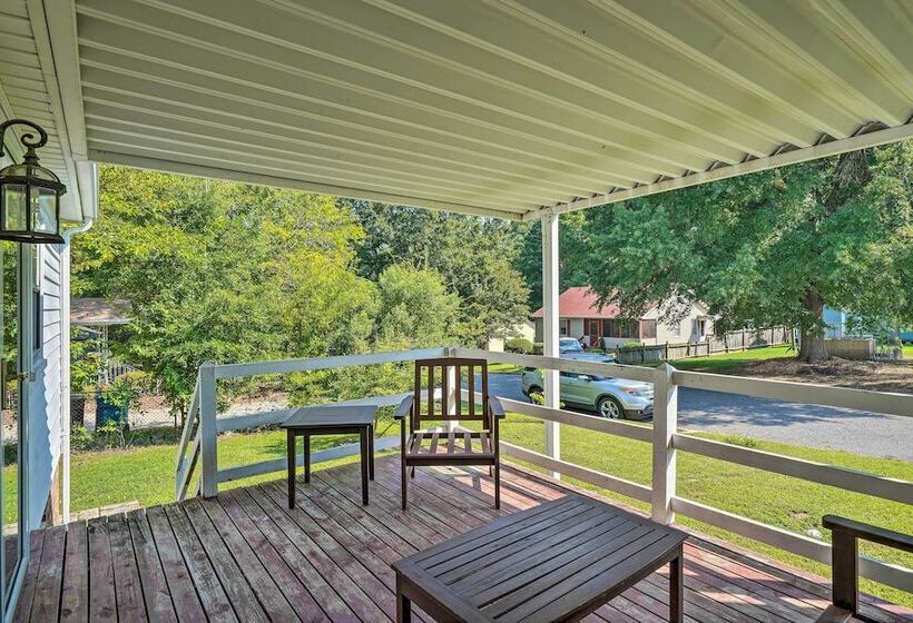 Bright Durham Home W/ Fully Furnished Deck!
