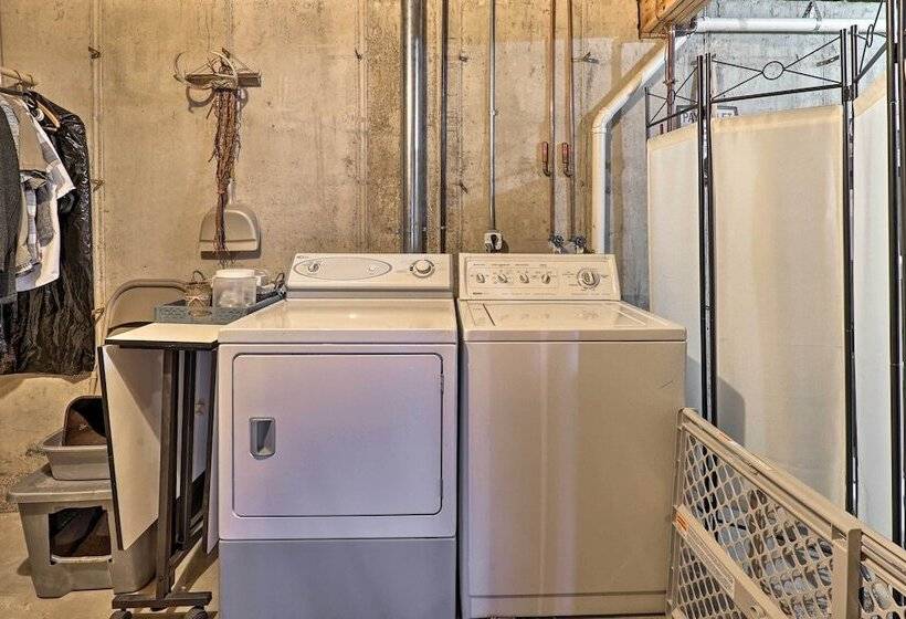 Charming Log Cabin At Double Jj Ranch Resort!