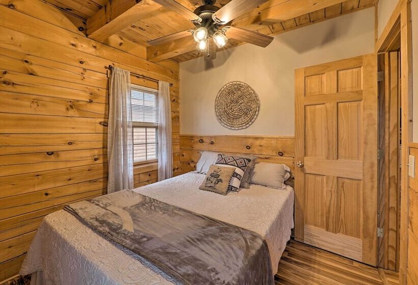 Charming Log Cabin At Double Jj Ranch Resort!