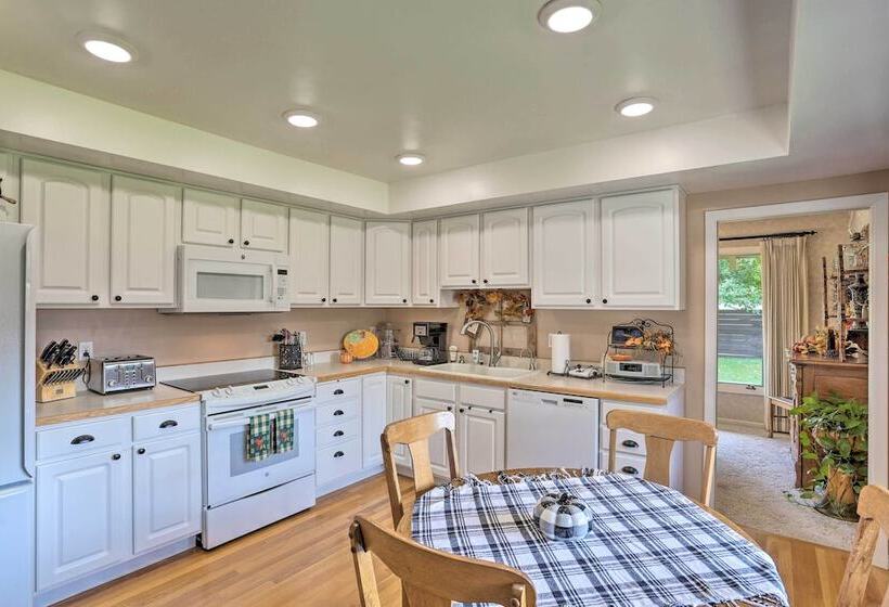 Charming Sturgis Home < 1 Mi To Downtown!