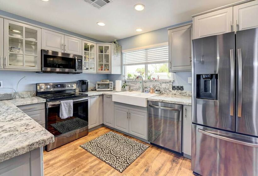 Cheerful Chandler Retreat With Private Pool!