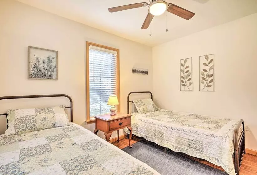 Chestertown Hideaway W/ Lake & Beach Access!