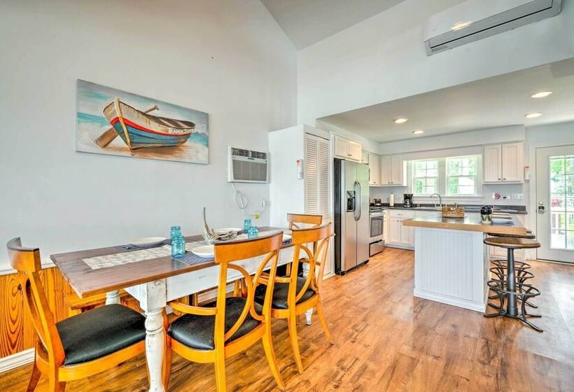 Coastal Escape: Bayfront Home W/ Dock & Views