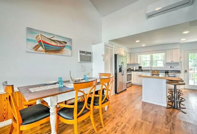 Coastal Escape: Bayfront Home W/ Dock & Views