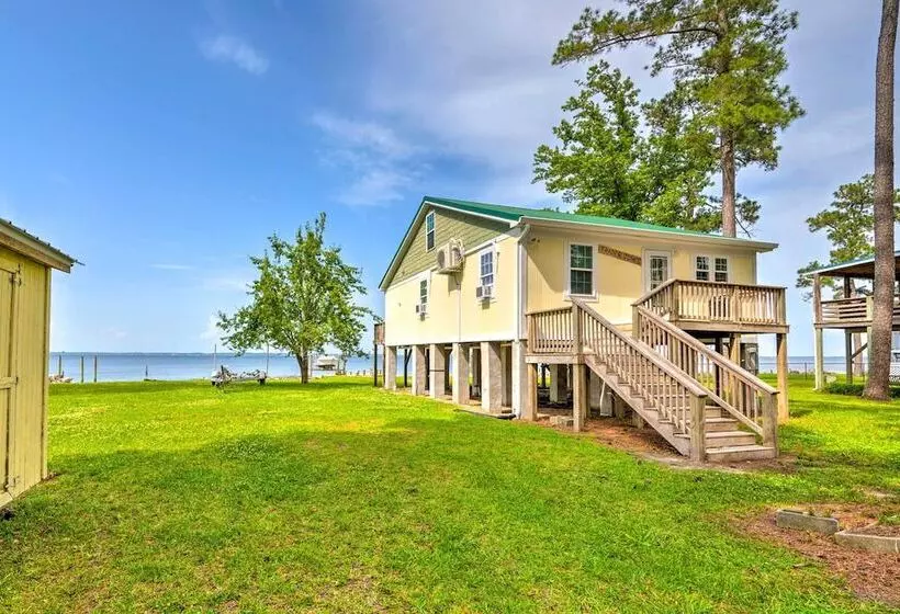 Coastal Escape: Bayfront Home W/ Dock & Views