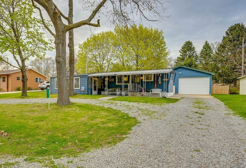 Walk To Lake Huron: Pet Friendly Caseville Cottage