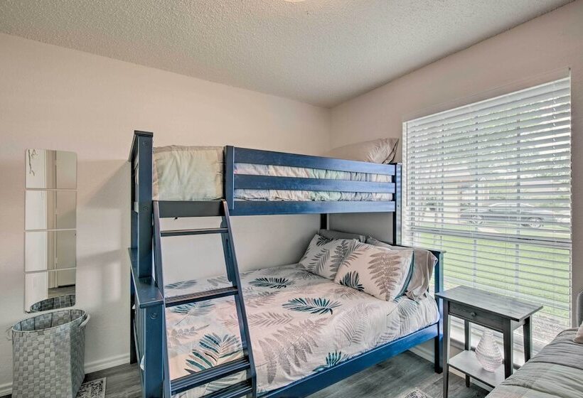 2 Mi To Lone Star Park: Irving Home W/ Fenced Yard