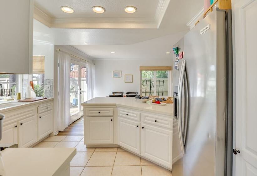 Gorgeous Vista Home W/ Private Pool & Spa!