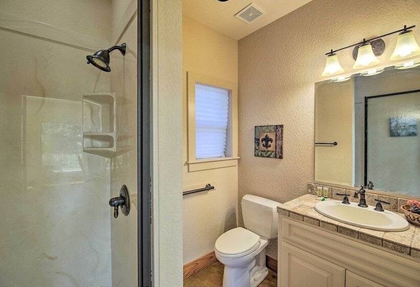 Grand Bellville Estate At Clear Creek Ranch