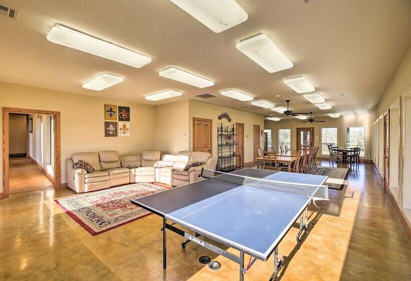 Grand Bellville Estate At Clear Creek Ranch