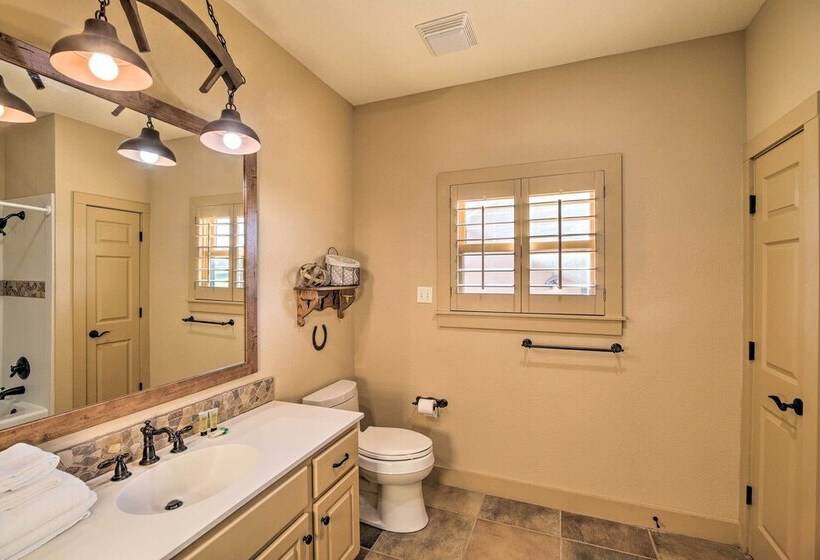 Grand Bellville Estate At Clear Creek Ranch