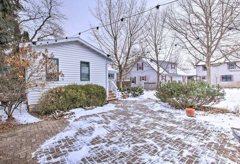 Green Lake Vacation Home W/ Screened Porch!