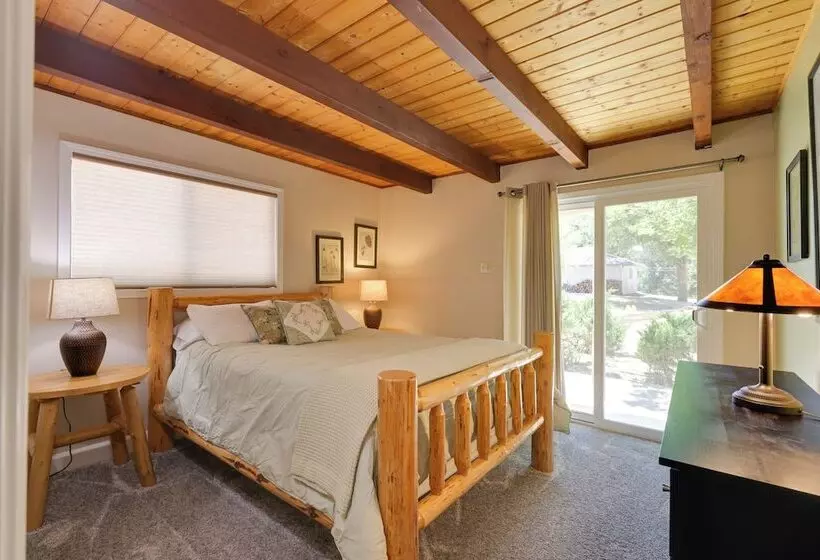 Groveland Home   Walk To Pine Mountain Lake!