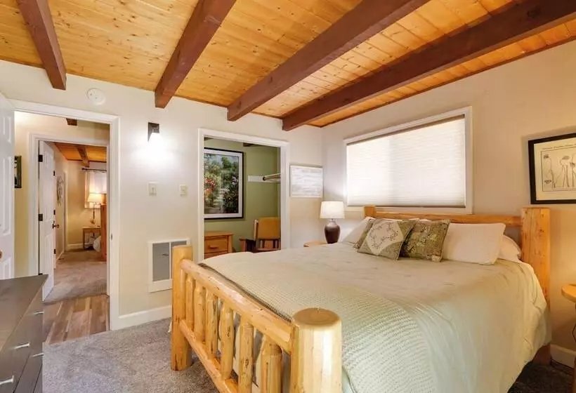 Groveland Home   Walk To Pine Mountain Lake!