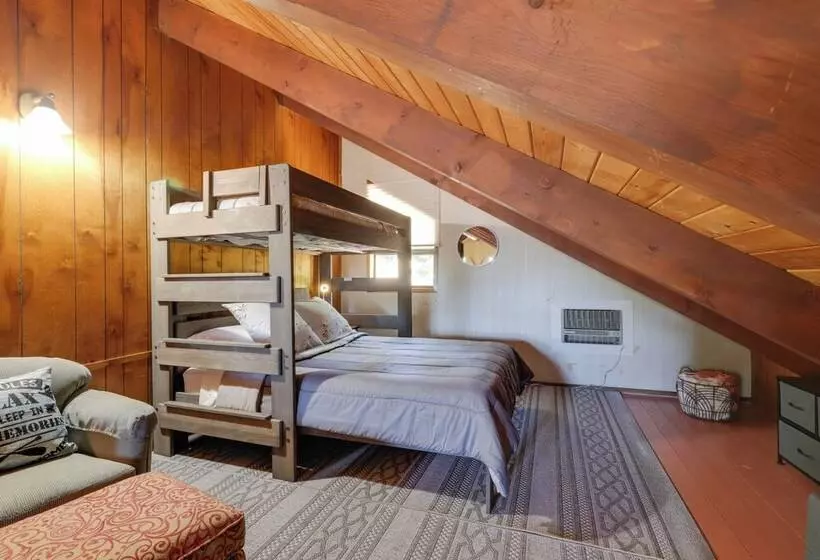 Groveland Home   Walk To Pine Mountain Lake!