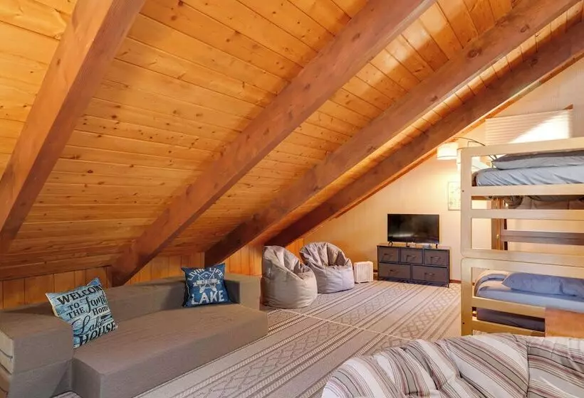 Groveland Home   Walk To Pine Mountain Lake!