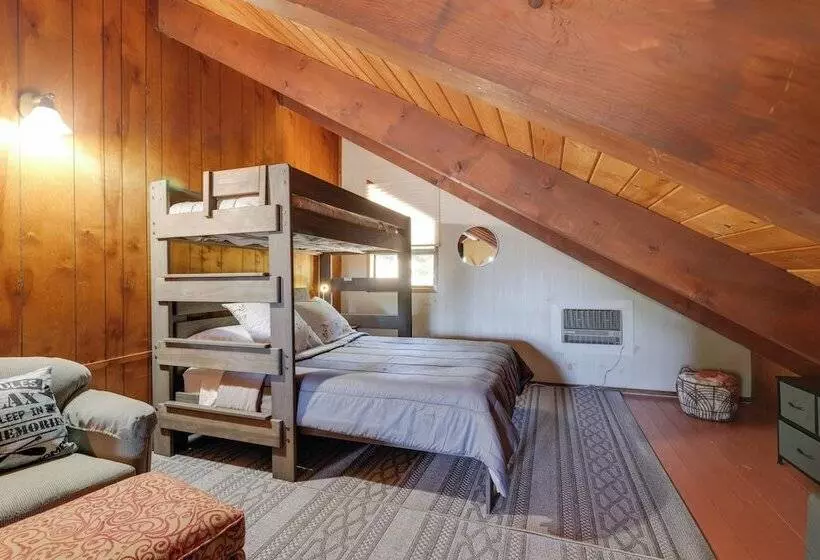 Groveland Home   Walk To Pine Mountain Lake!