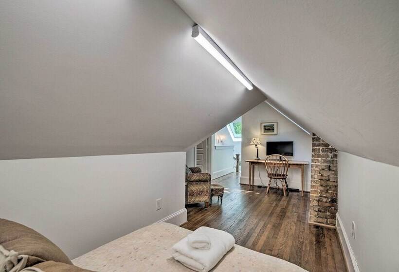 Historic Houston Bungalow ~ 2 Mi To Downtown!