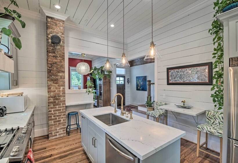 Historic Houston Bungalow ~ 2 Mi To Downtown!