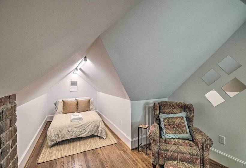 Historic Houston Bungalow ~ 2 Mi To Downtown!