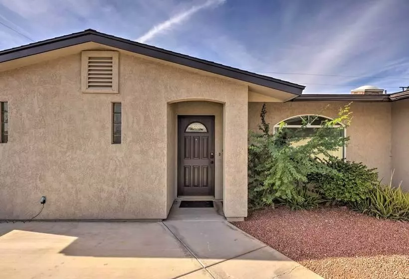 Home W/ Arizona Room ~ 5 Mi To Lake Havasu!
