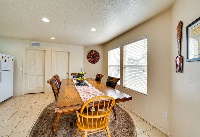 Ideally Located Nampa Home W/ Office Area & Patio!