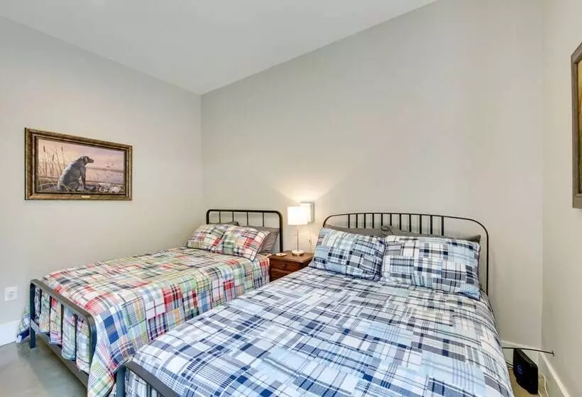 Modern Kennard Cabin W/ 3 Casitas   Walk To Pond!