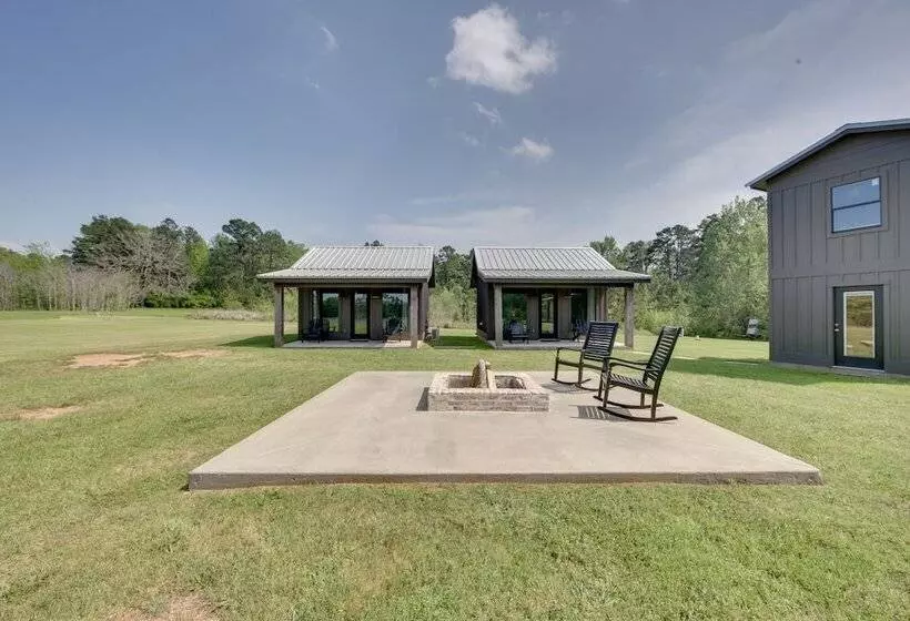 Modern Kennard Cabin W/ 3 Casitas   Walk To Pond!