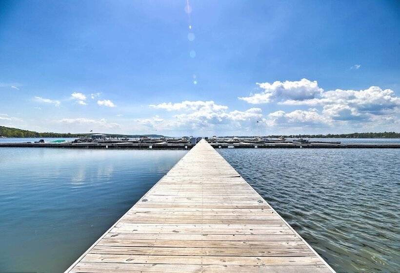 Lake Champlain Home W/ Decks, Kayaks & Fire Pit!