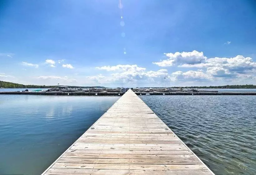 Lake Champlain Home W/ Decks, Kayaks & Fire Pit!