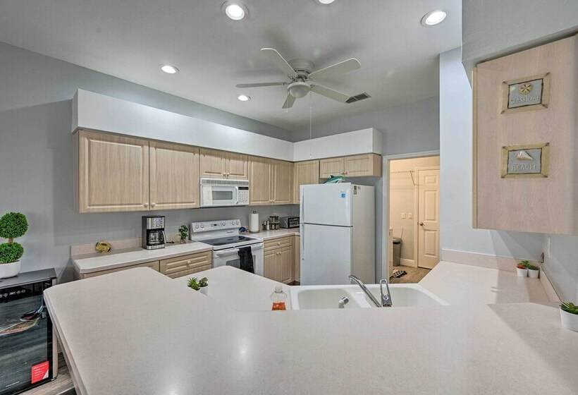 Lely Resort Home W/ Lanai 1 Mi To Golf Course!