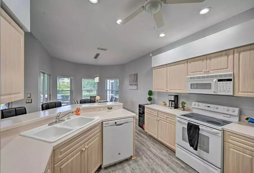 Lely Resort Home W/ Lanai   1 Mi To Golf Course!