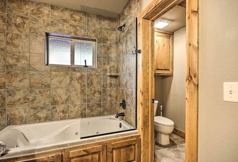 Lovely Garfield Cabin W/ Direct Beaver Lake Access