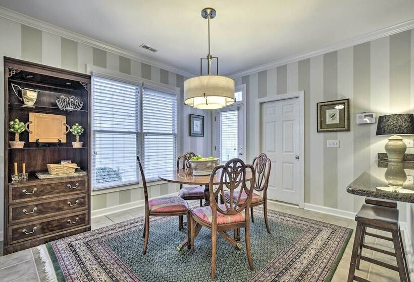 Lovely Morrisville Home W/ Patio & Gas Grill!