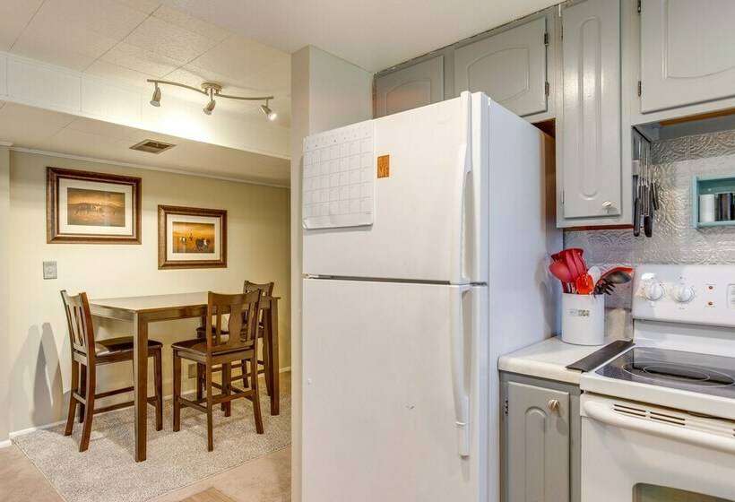 8 Mi To Dtwn Denver: Wheat Ridge Gem W/ Patio