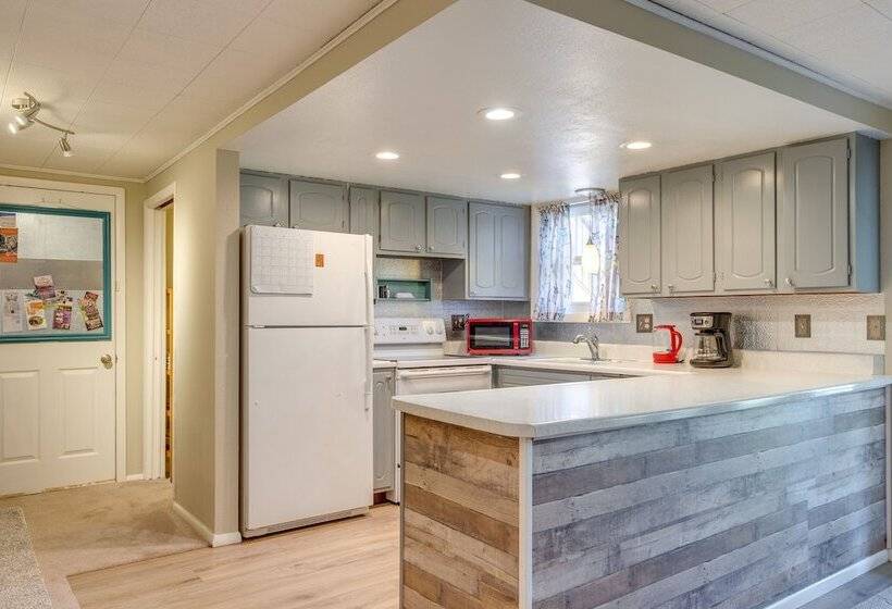 8 Mi To Dtwn Denver: Wheat Ridge Gem W/ Patio