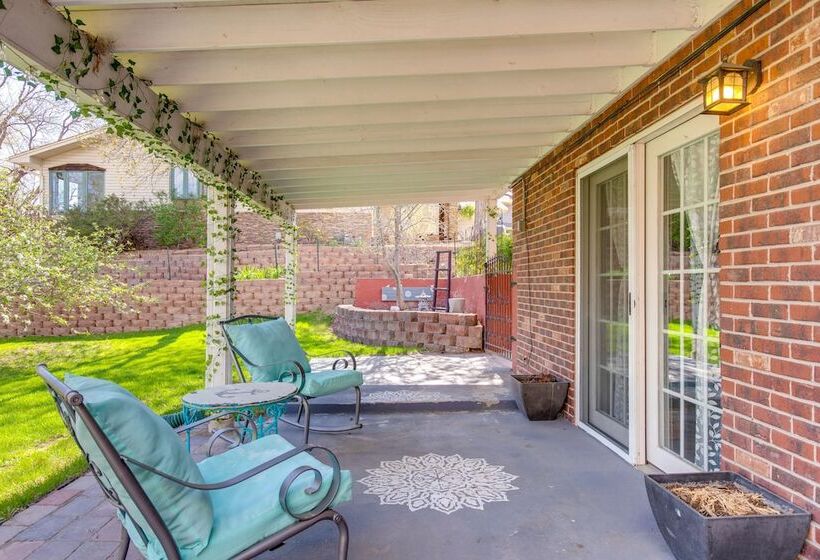 8 Mi To Dtwn Denver: Wheat Ridge Gem W/ Patio